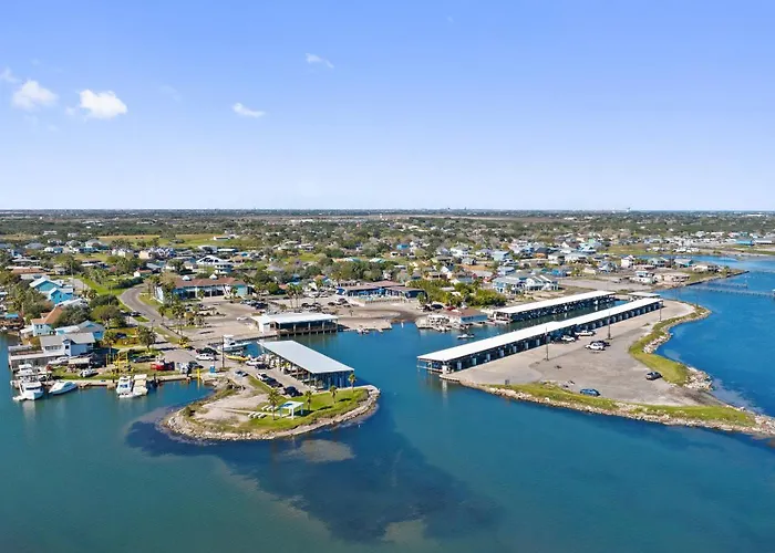 Bluff\'S Landing Lodge