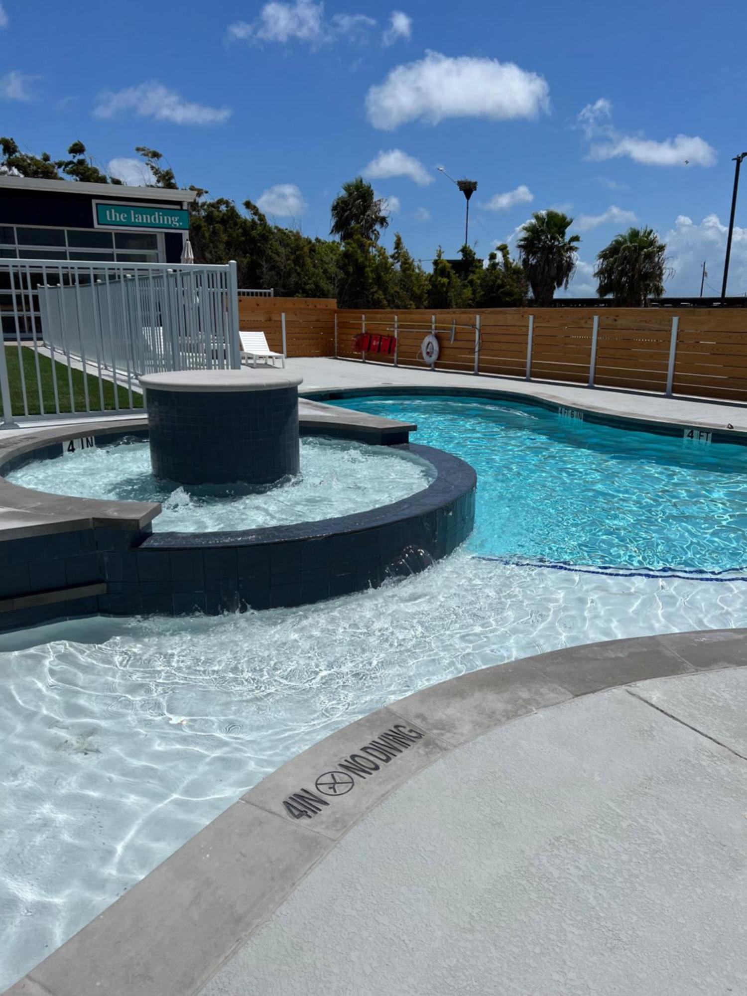 Hotel Bluff'S Landing Lodge 2*