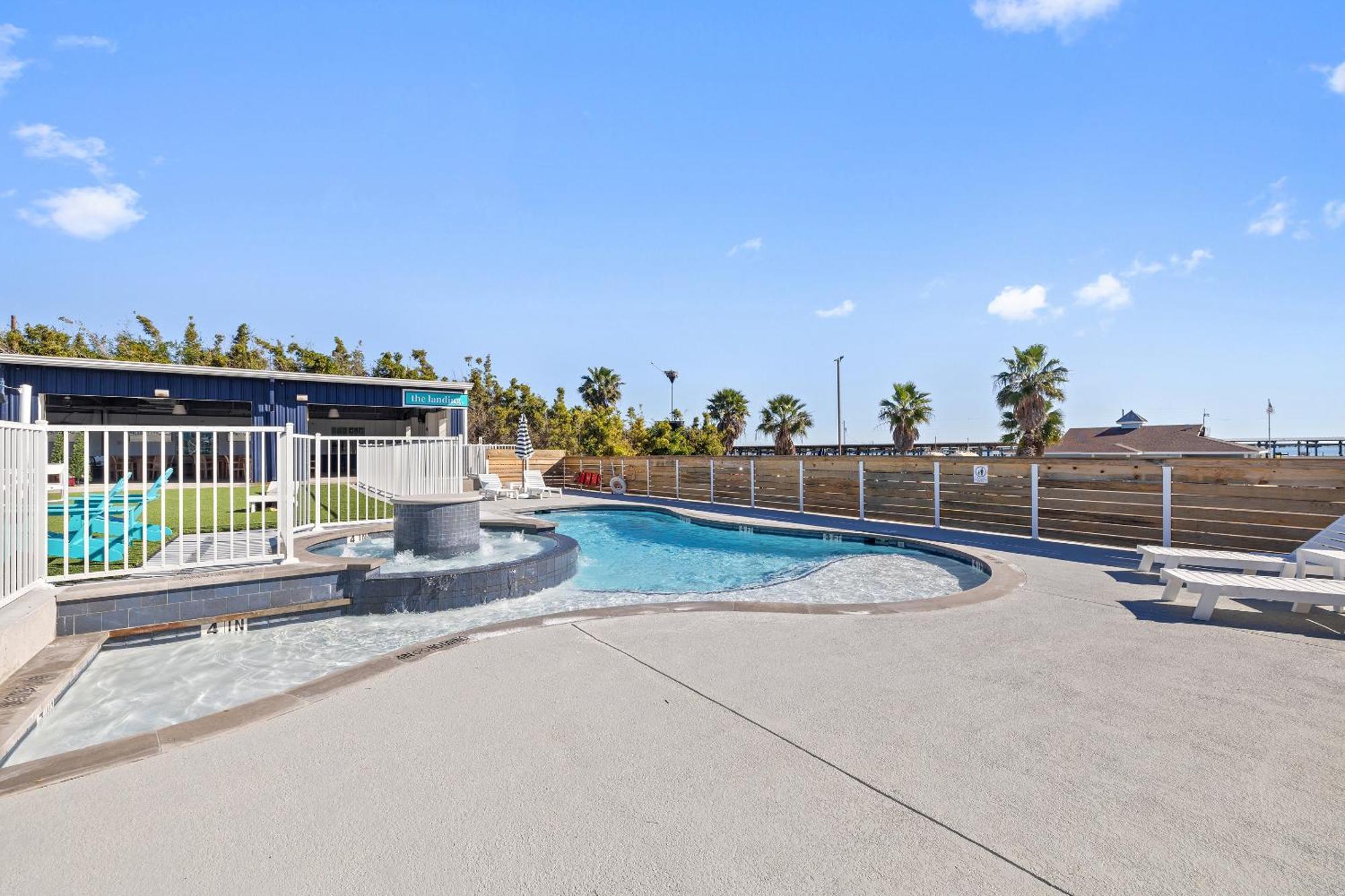 Bluff'S Landing Lodge Hotel Corpus Christi