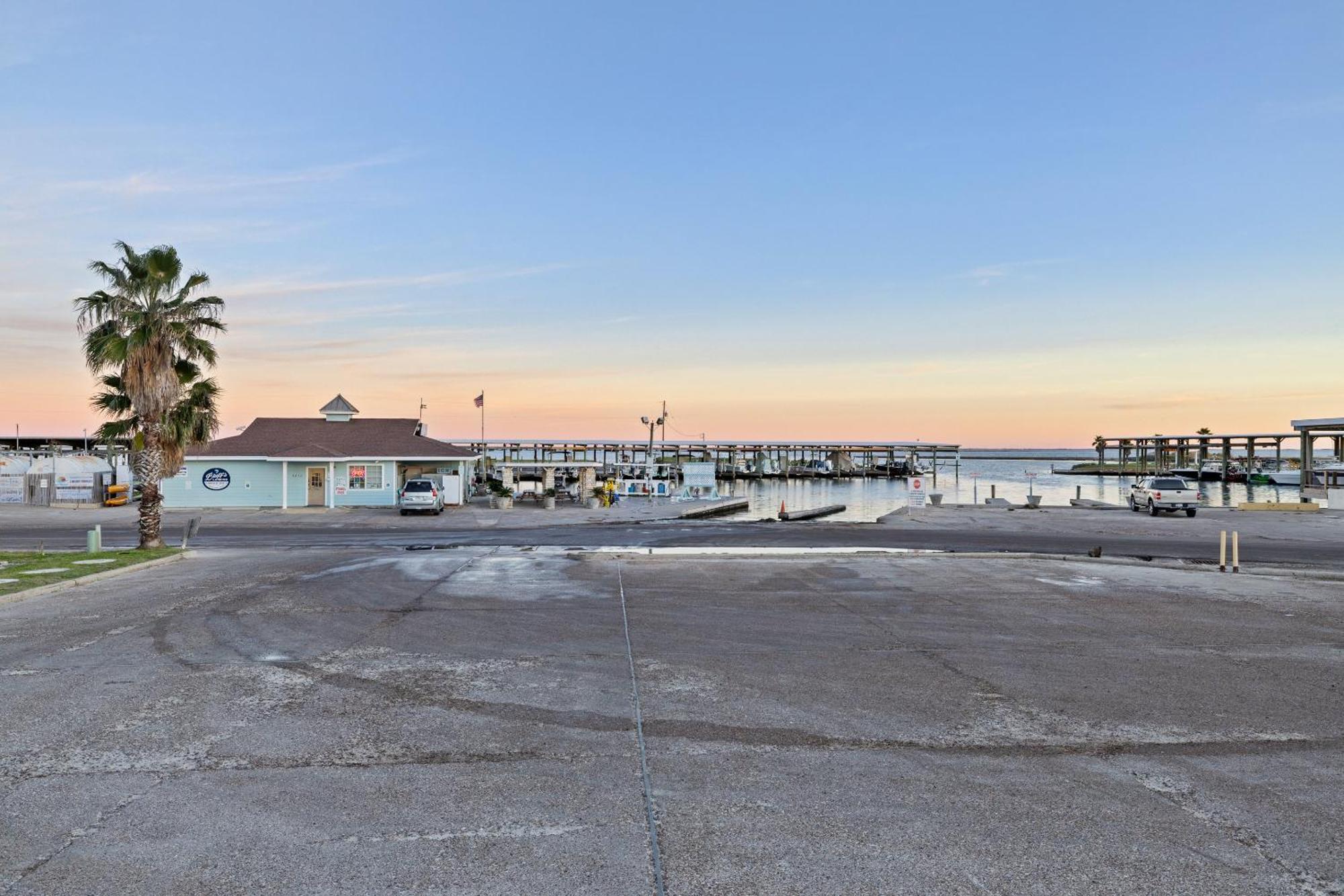 Bluff'S Landing Lodge Hotel